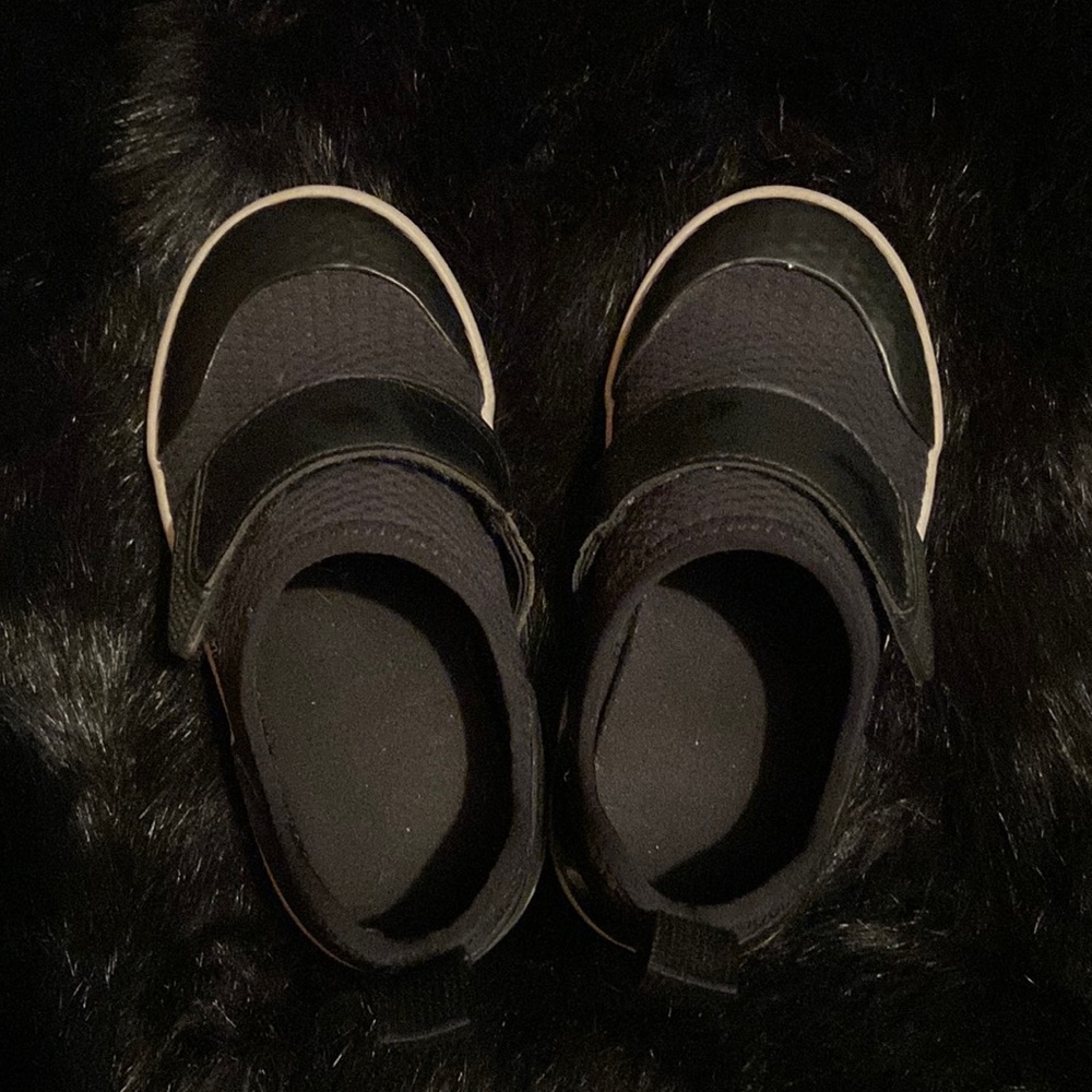 Muck toddler sneakers